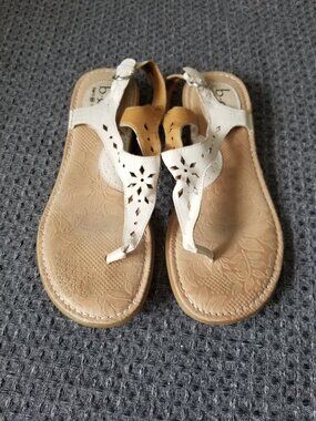 BOC Born Concepts White Ankle Strap Toe Sandals Women's 7